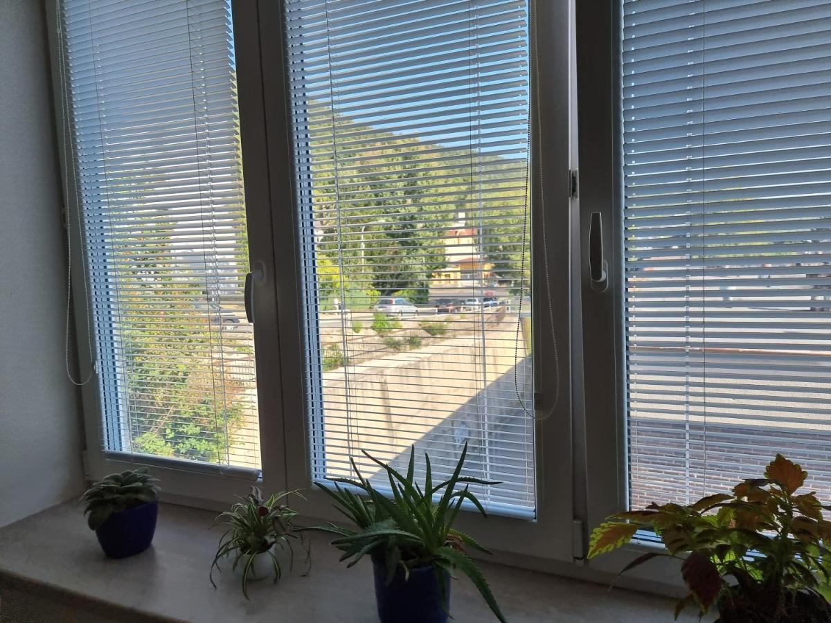 Apartamento Garsoniera Dukla 289 Decin Exterior foto